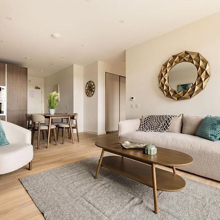 Charles Hope London Greenford Greenford  Bagian luar foto